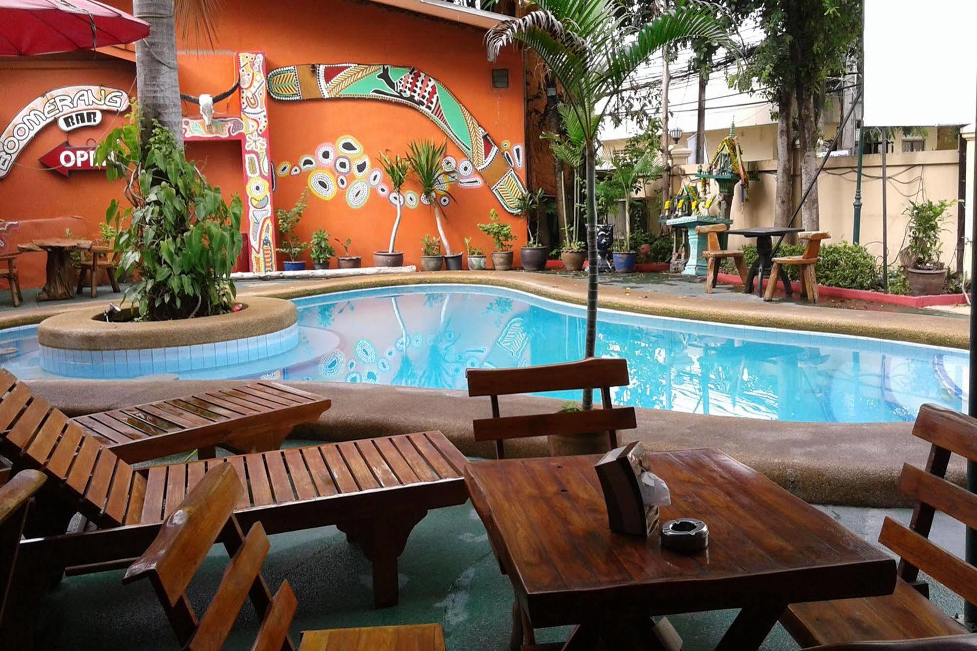Shagwell Mansions Hotel Pattaya Exterior photo